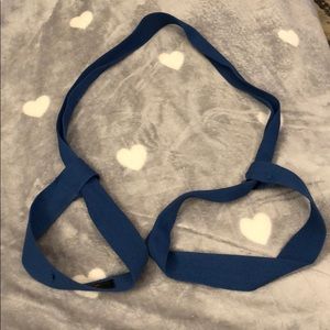 Yoga mat carrying sling, easy adjustable strap